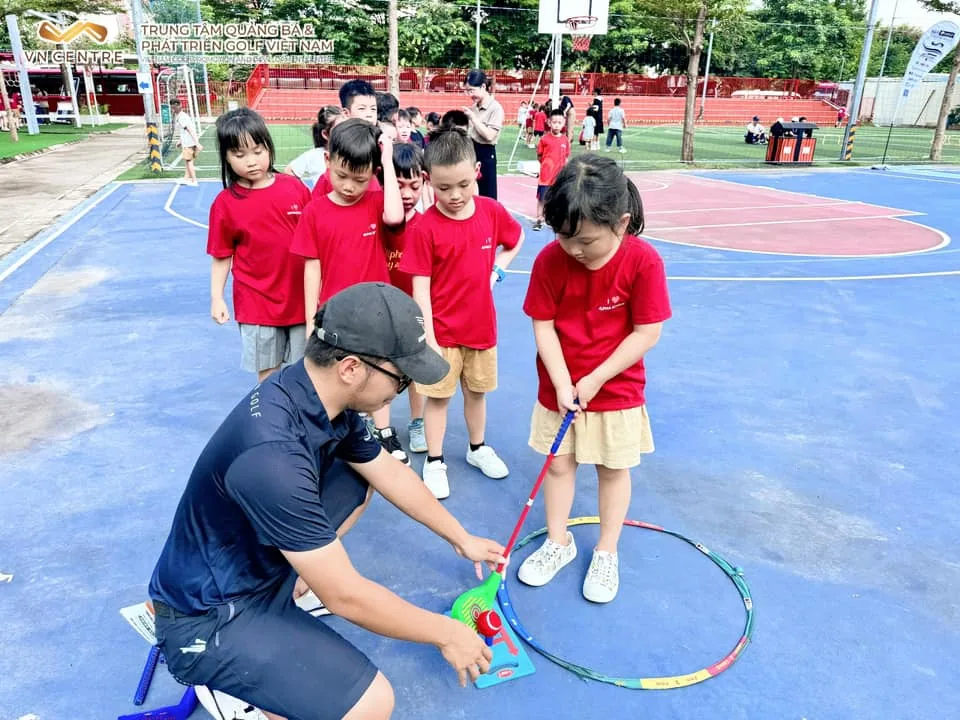 Alpha An Khánh: gần 1000 học sinh trải nghiệm golf cùng SNAG - 492395947 1249995450465459 2545069832129912719 n