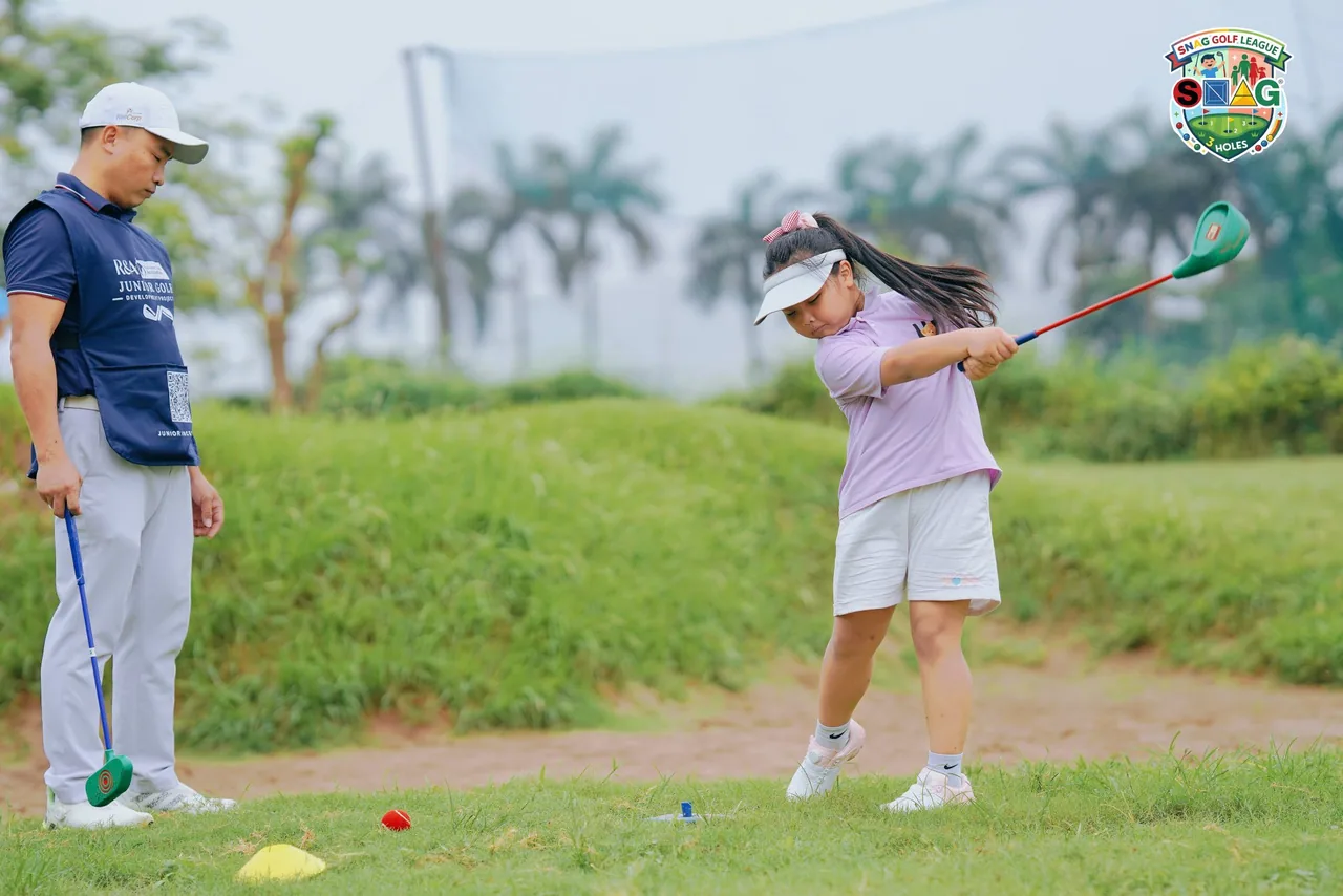 Những cú swing vụng về một cách hoàn hảo - 672685939 1573599671438367 1901483398239959818 n
