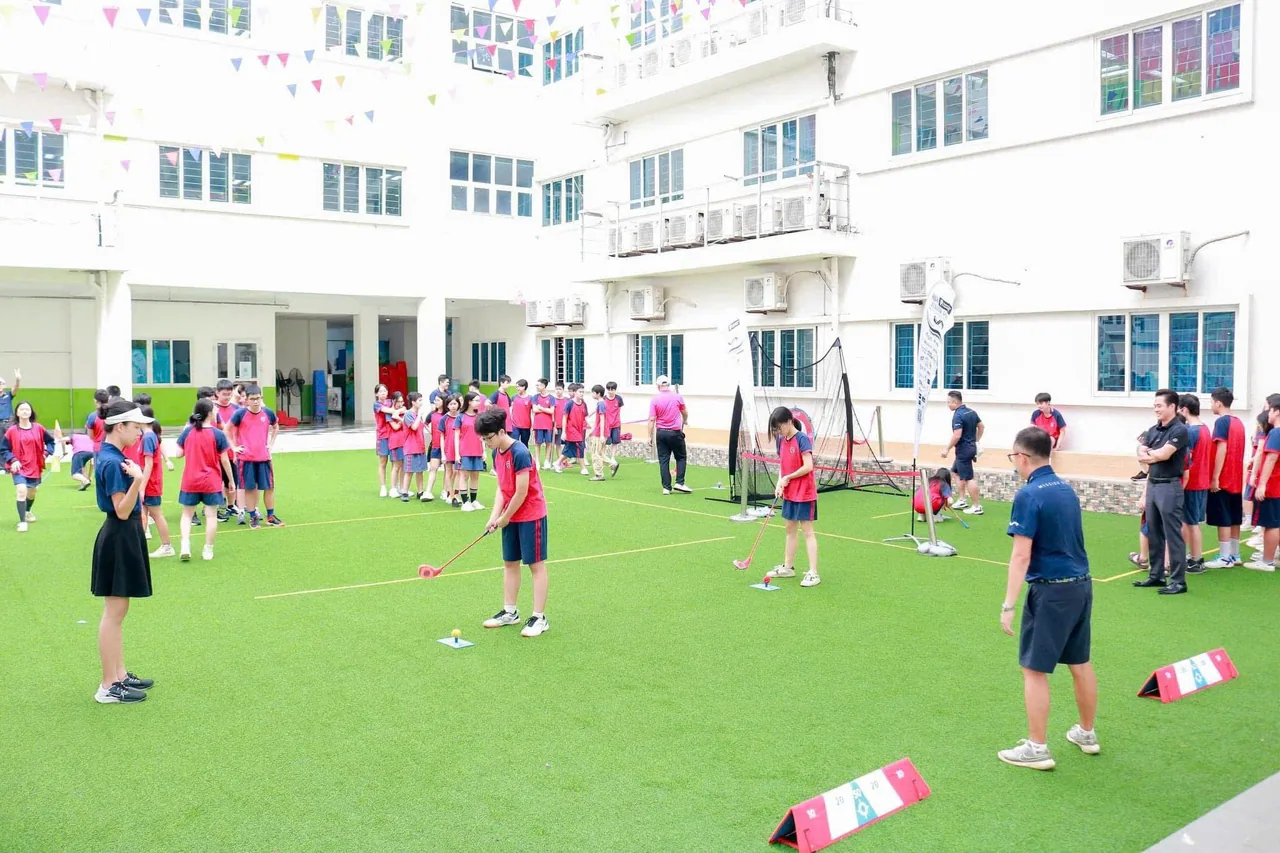 SNAG Golf là gì? Vì sao dễ học hơn Golf Truyền thống? - SNAG Tool at school